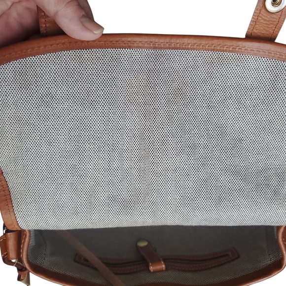 Dooney & Bourke Florentine Ellie Leather Crossbody Bag In Natural - Picture 13 of 16